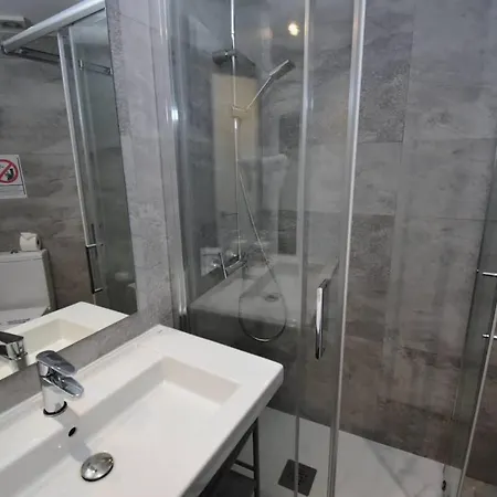 La Colina Pool & Train Apartament