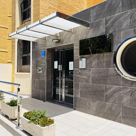 Apartament La Colina Pool & Train *