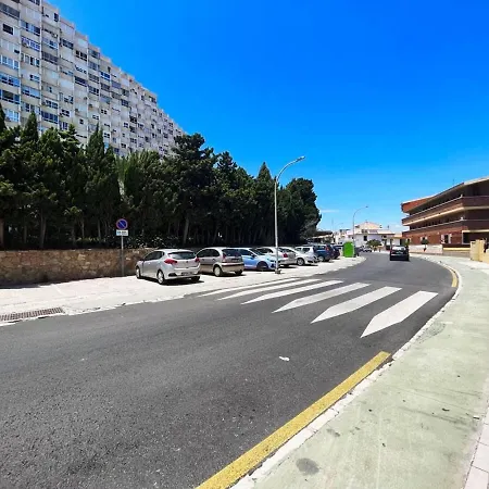 La Colina Pool & Train Apartament *